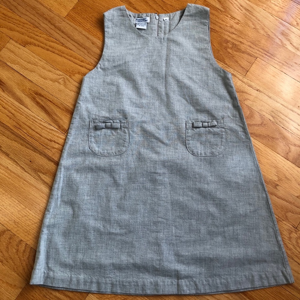Grey no sleeved dress for kids.